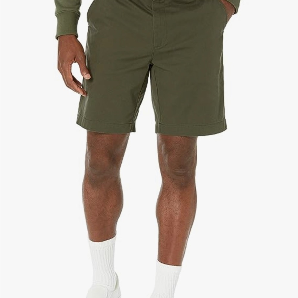 Amazon Essentials size 32 olive green